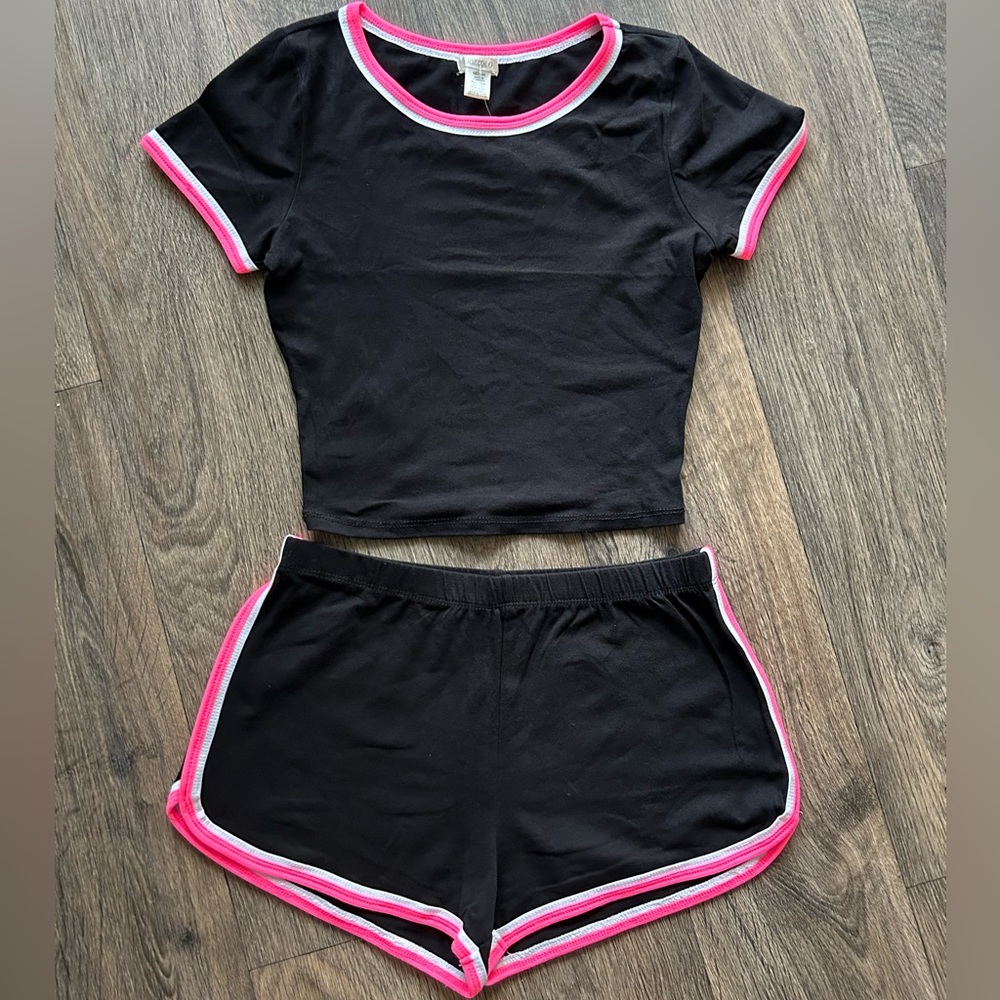 Two piece lounge set 💕